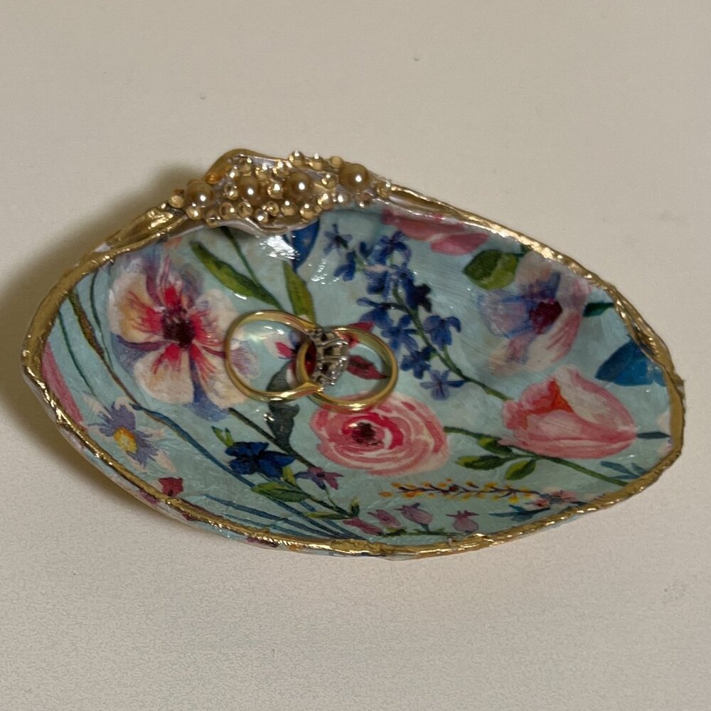 Hand Crafted Multicolor Floral Trinket Shell Jewelry Ring Dish